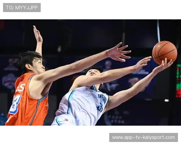 福建锋线利器路易斯-金加盟新疆，场均19分战力提升显著，路易斯集团